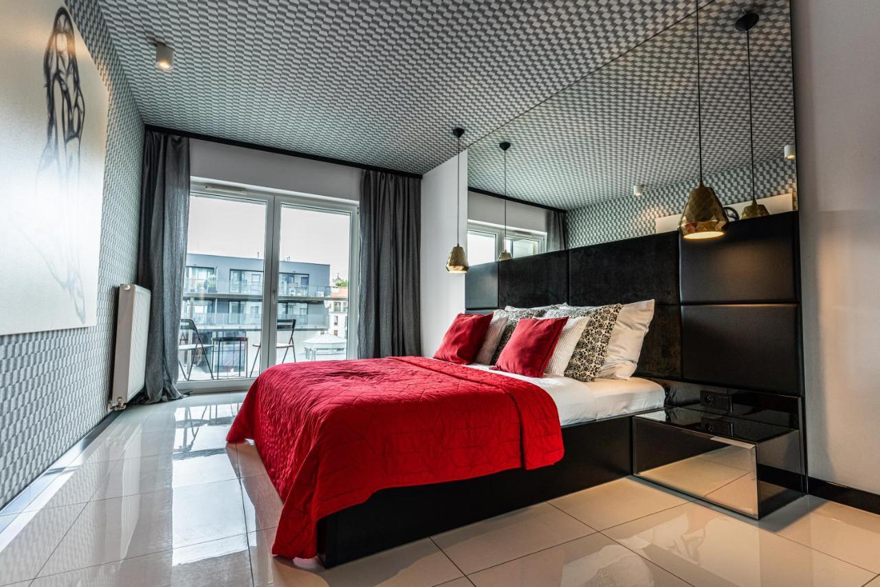 Apartamenty Homely Place Serce Poznania - Stary Rynek - Parking Екстериор снимка