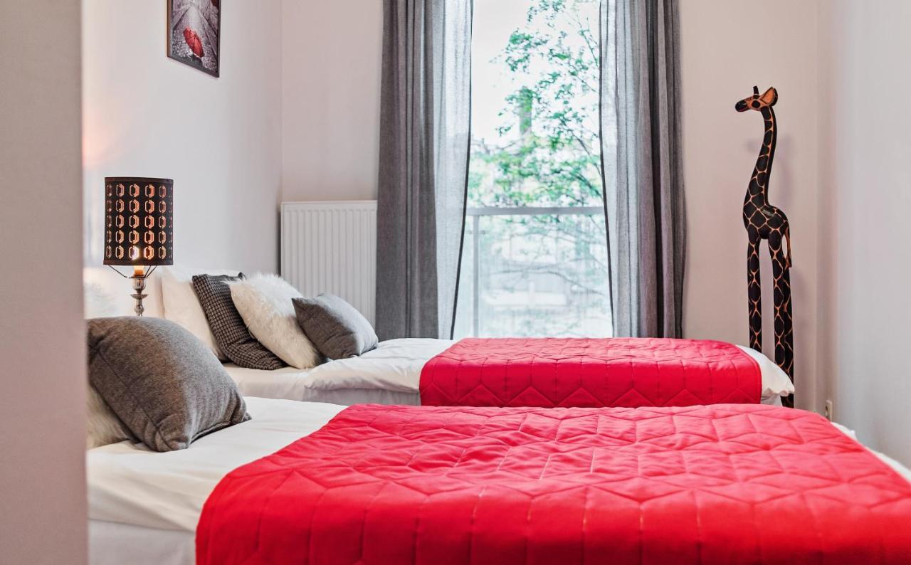Apartamenty Homely Place Serce Poznania - Stary Rynek - Parking Стая снимка