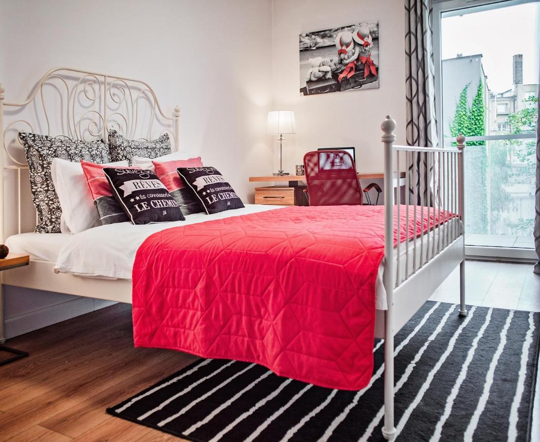 Apartamenty Homely Place Serce Poznania - Stary Rynek - Parking Екстериор снимка