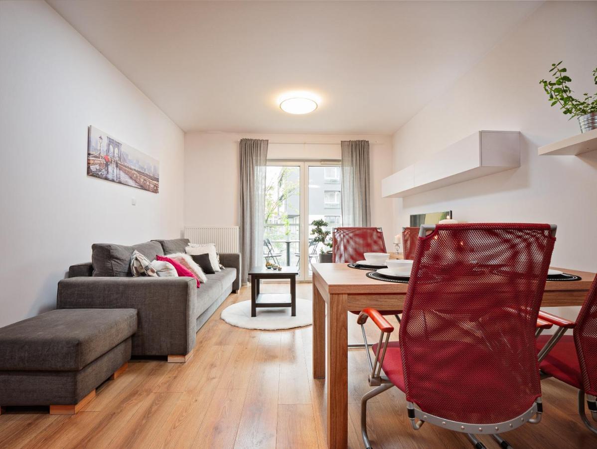Apartamenty Homely Place Serce Poznania - Stary Rynek - Parking Стая снимка
